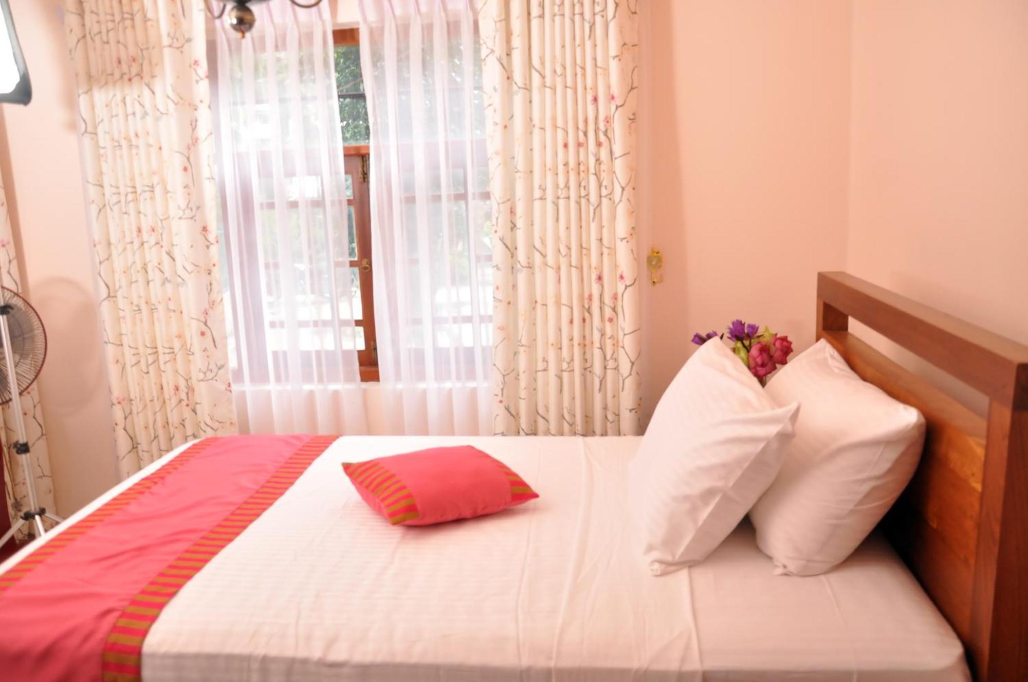 Sobaya Hotel แคนดี้ ภายนอก รูปภาพ