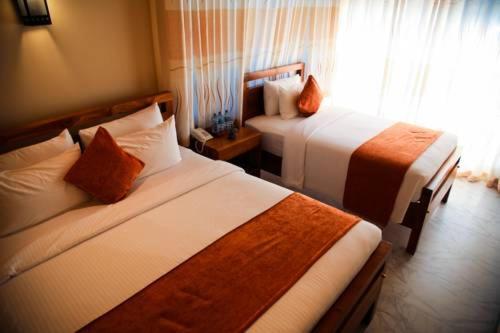 Sobaya Hotel แคนดี้ ภายนอก รูปภาพ